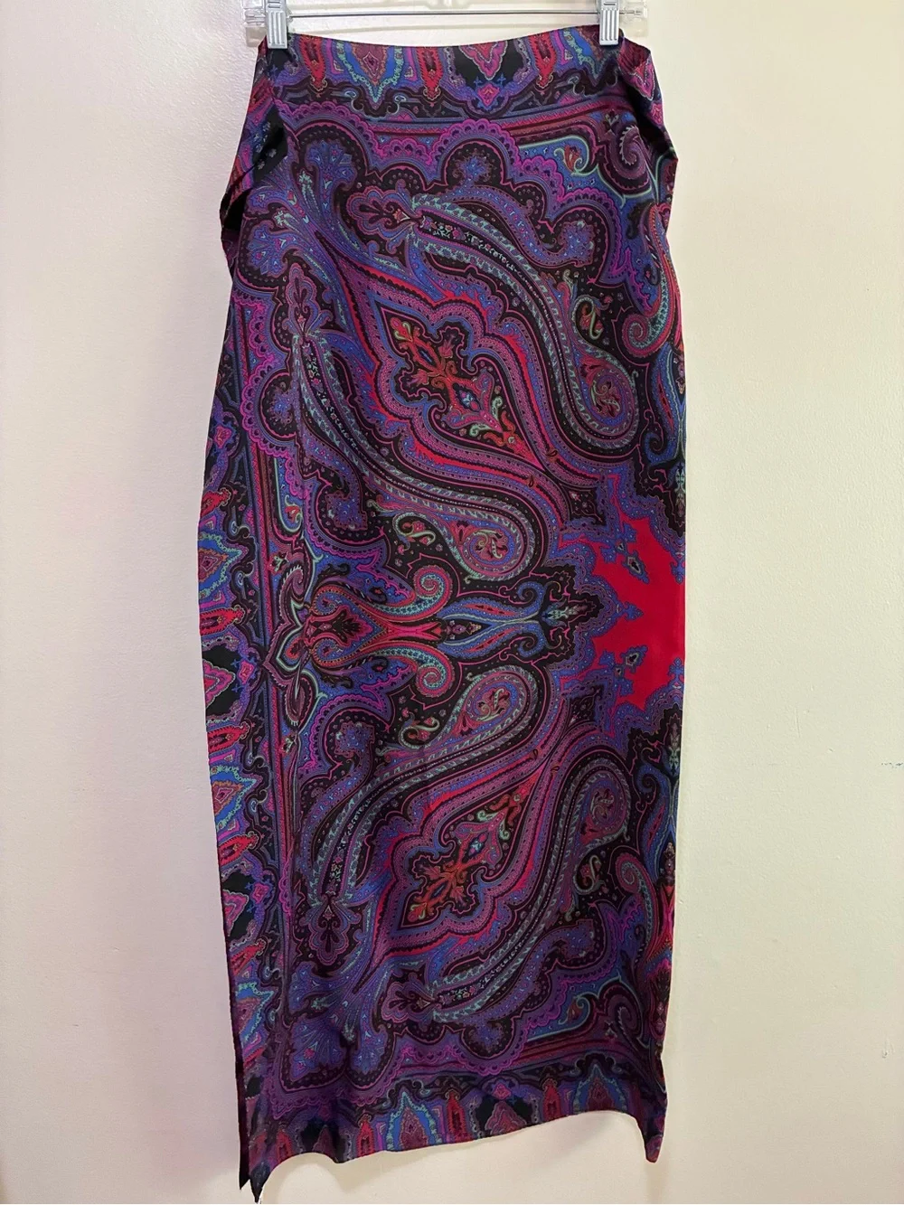 Liz Claiborne Vintage large silk paisley purple black red scarf